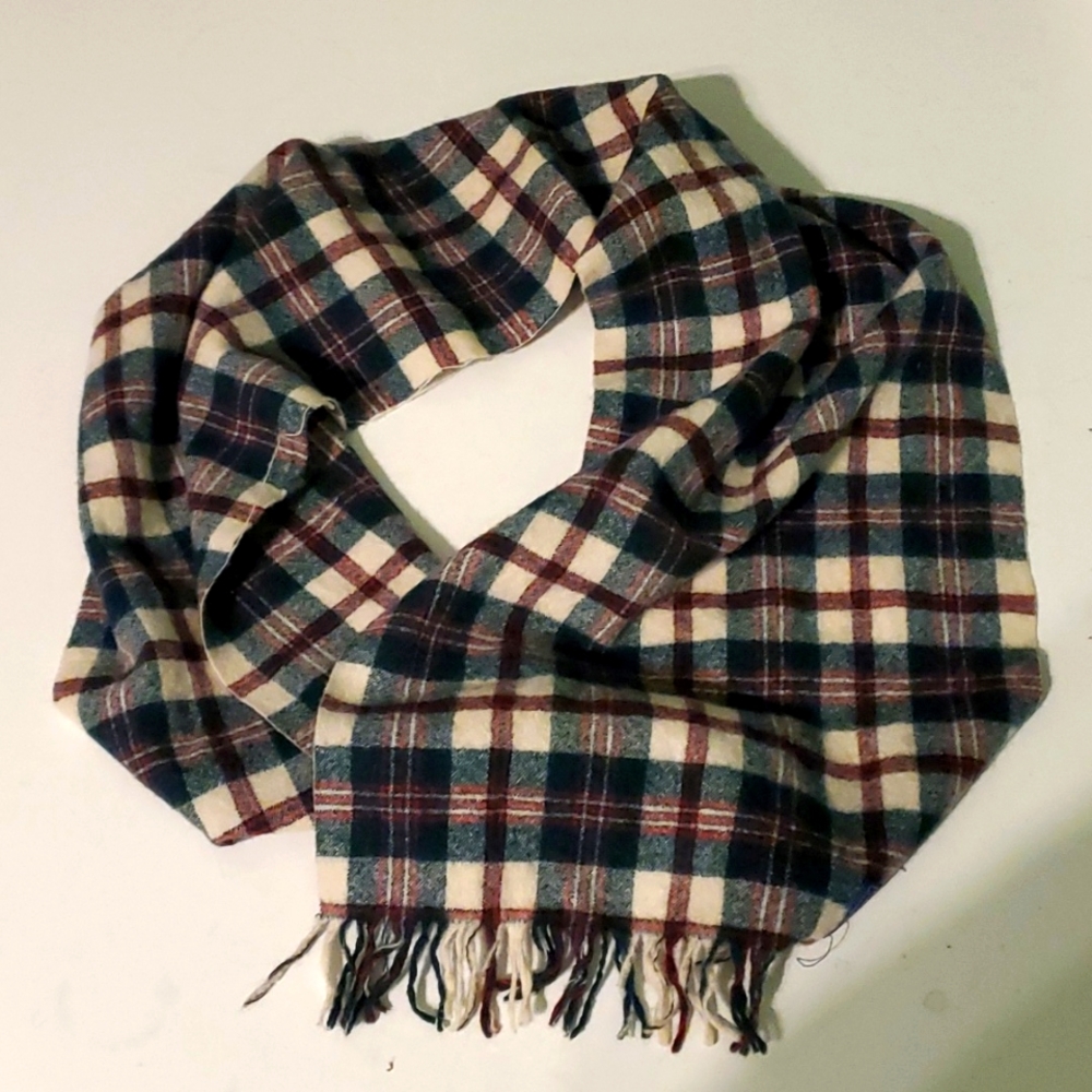 Pendleton unisex (green, maroon, cream) plaid wool scarf
